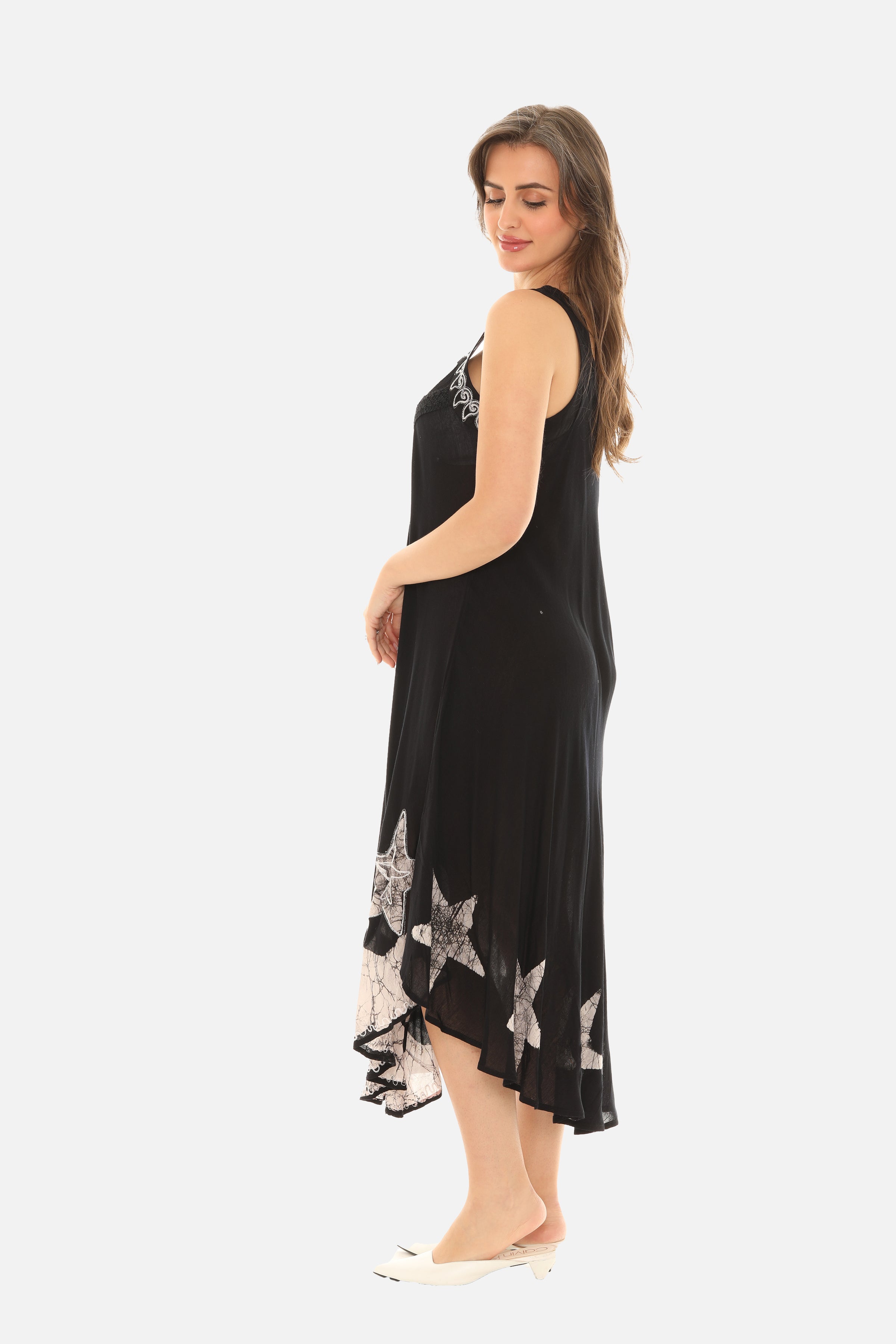 Sleeveless Midi Dress with Embroidered Star Motif - 4X / Black Sleeveless Midi Dress with Embroidered Star Motif - 4X / Black