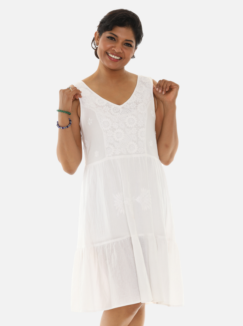 White Cotton Embroidered Dress - 1X / White White Cotton Embroidered Dress - 1X / White